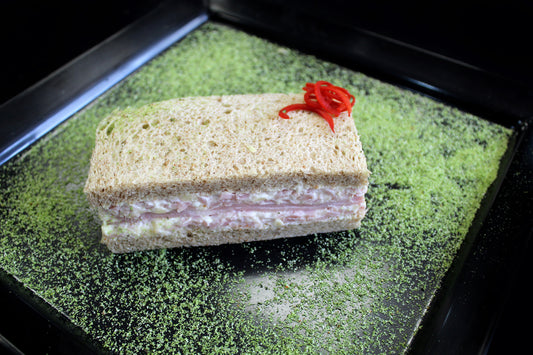 Sándwich miga jamón artesanal queso de fundo