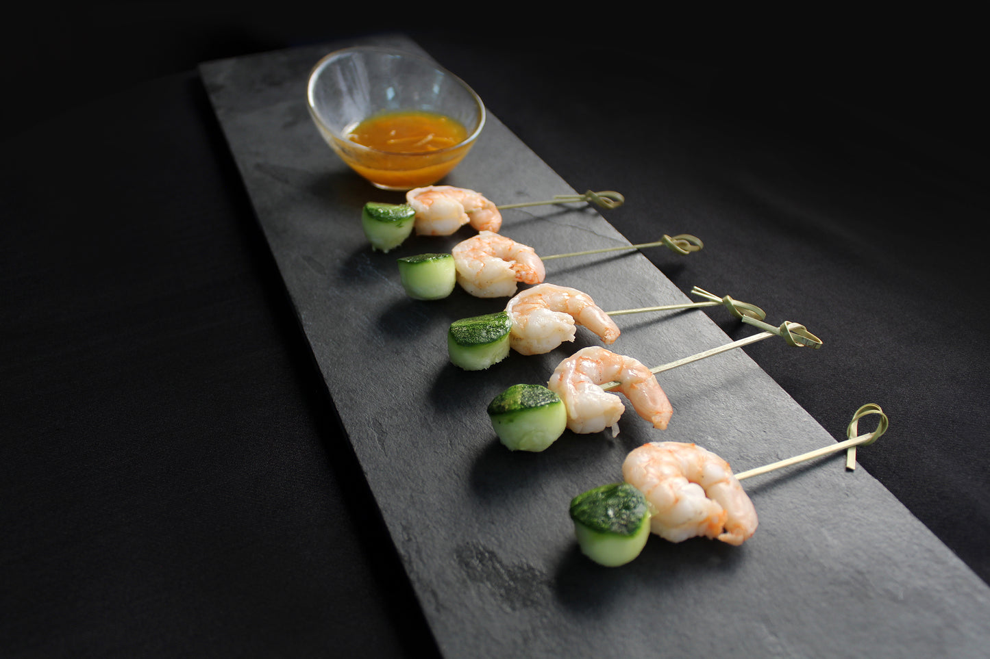 Brochetas de camarón